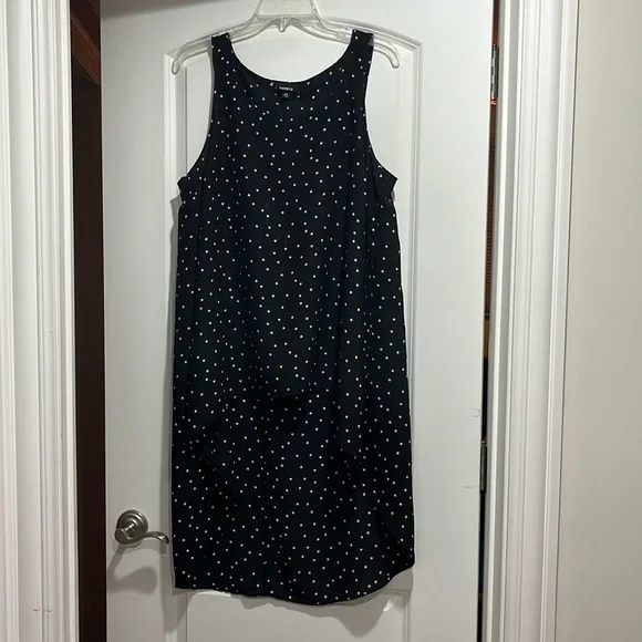 Torrid Black Star Hi-lo Tank - Picture 5 of 11